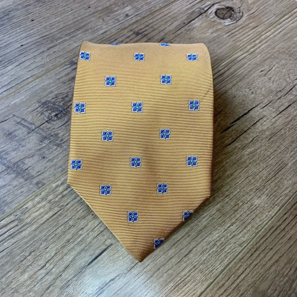 Brooks Brothers Stain Resistant Silk Tie Gold/Blue